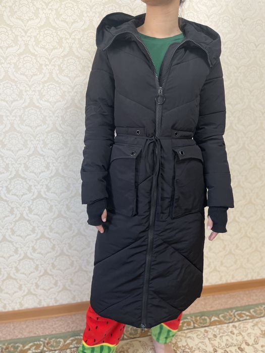 Зимний пуховик женский