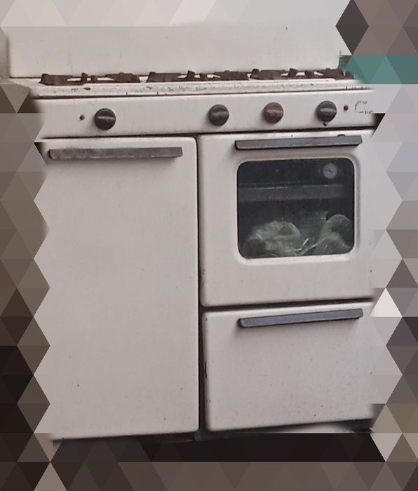 Продам.   Газплиту