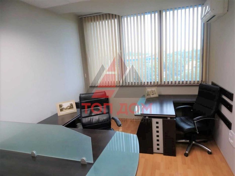 Дава се под наем Офис в Варна, Център - 87 кв.м за 816 € - Снимка #2