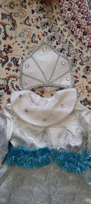 Новогоднее платье снежинка