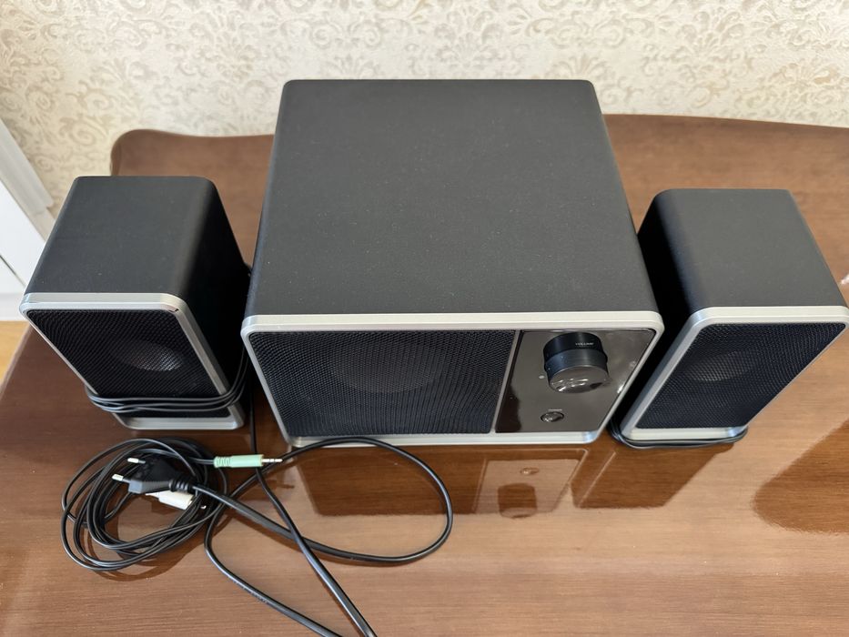 Продам НОВЫЕ акустические  колонки «Microlab» M600, Оригинал.
