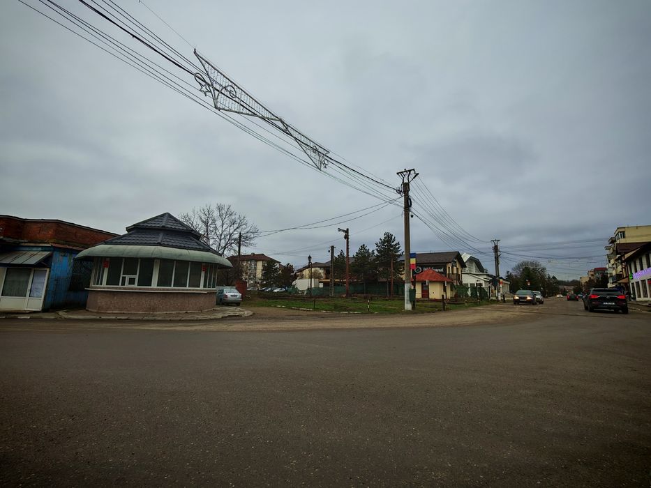 De închiriat  spațiu comercial  (ciuperca)