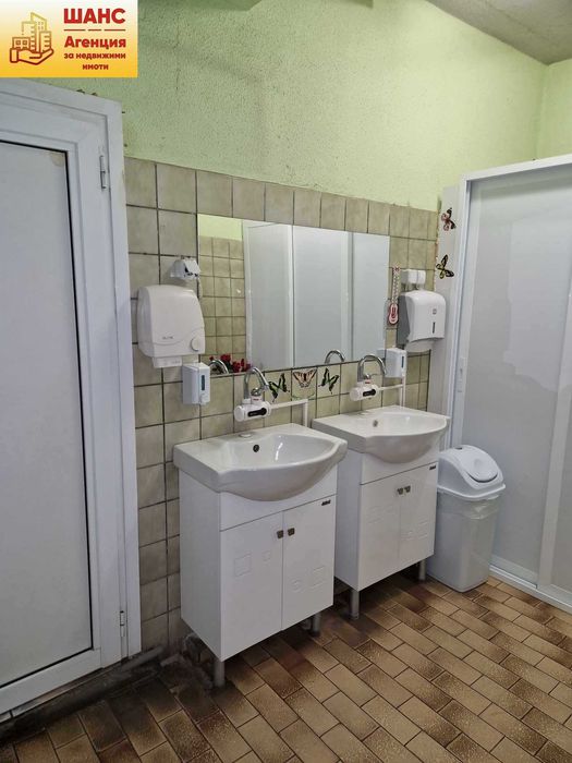 Продава се Заведение в Плевен, Индустриална зона - Запад - 286 кв.м за 875 €/кв.м - Снимка #13