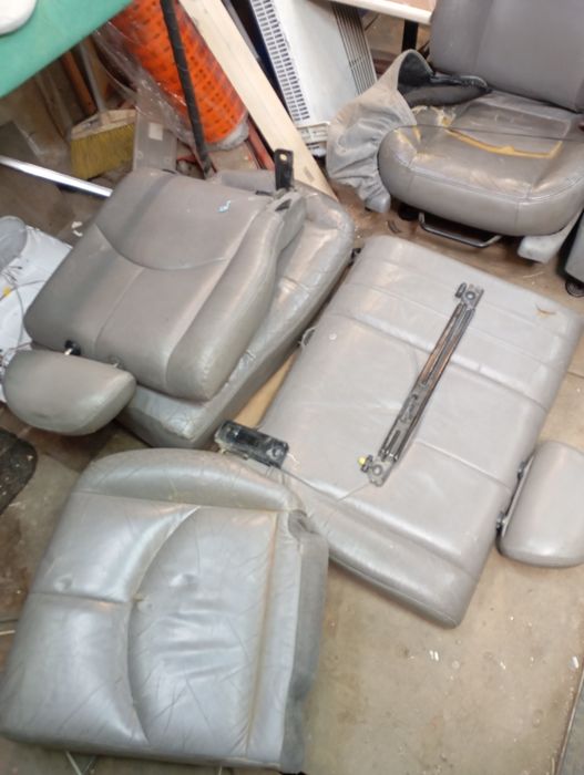 Сиденья Mazda tribute 2001