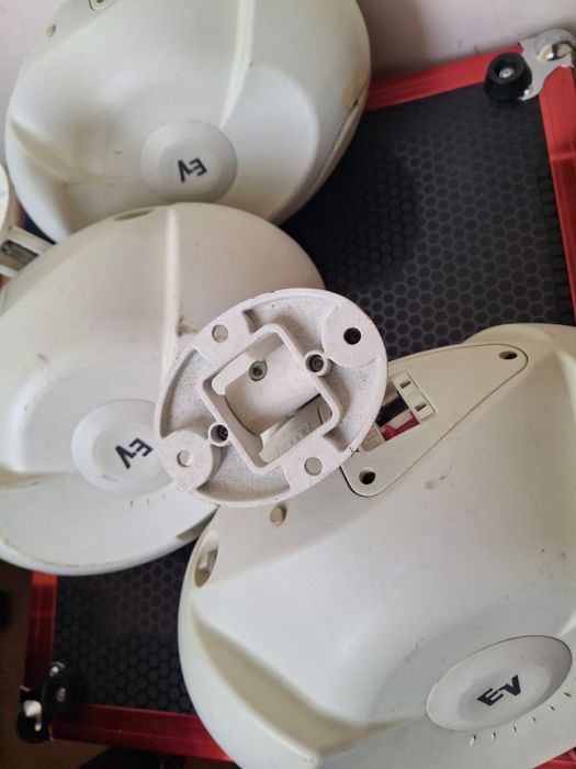 Продам колонки Ev8D