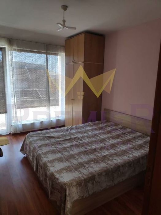 Дава се под наем Двустаен апартамент в Варна, Левски - 62 кв.м за 484.5 € - Снимка #2