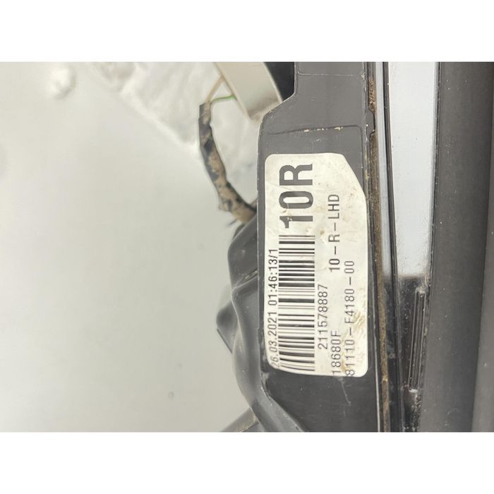 Десен фар за toyota c-hr - 81110f4180
