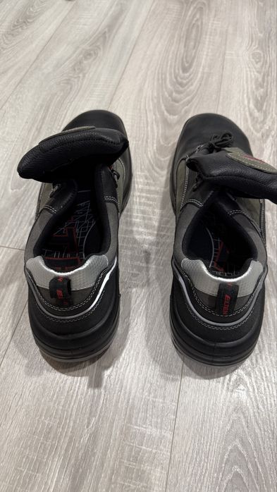 Pantofi de lucru NOI Elten marimea 52 piele
