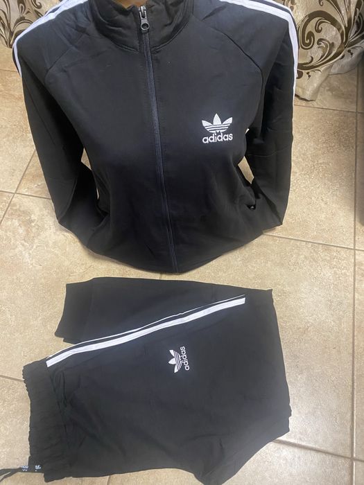 Compleu de barbati culoarea negru