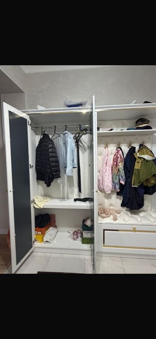 Шкаф для прихожей