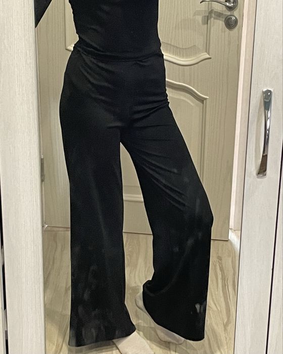 Топ, брюки, безрукавка, шорты, кофточка