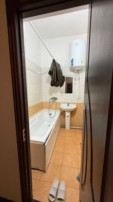 Sayrob oshxonasi yoni 3 etaj 2 hona barcha sharoitlari mavjud