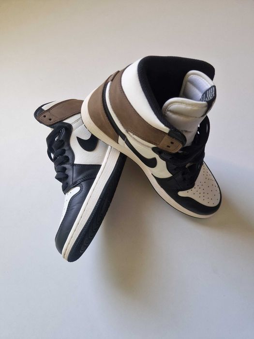 Jordan 1 Retro High Dark Mocha оригинални кецове
