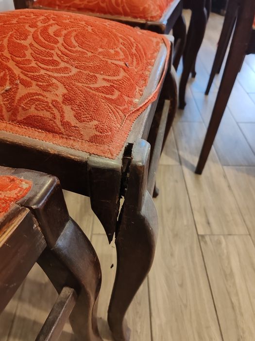 Set 8 scaune clasice - necesita recondiționare