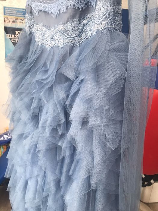 Продам брендовое платье