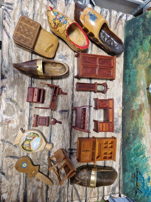 Сувенири и картини дърво