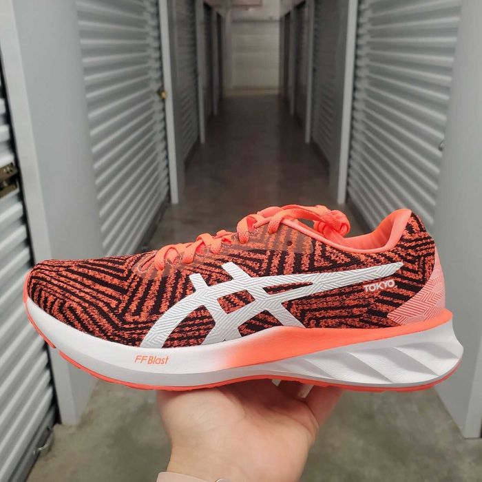 Дамски маратонки ASICS FF Blast Tokyo за бягане номер 40