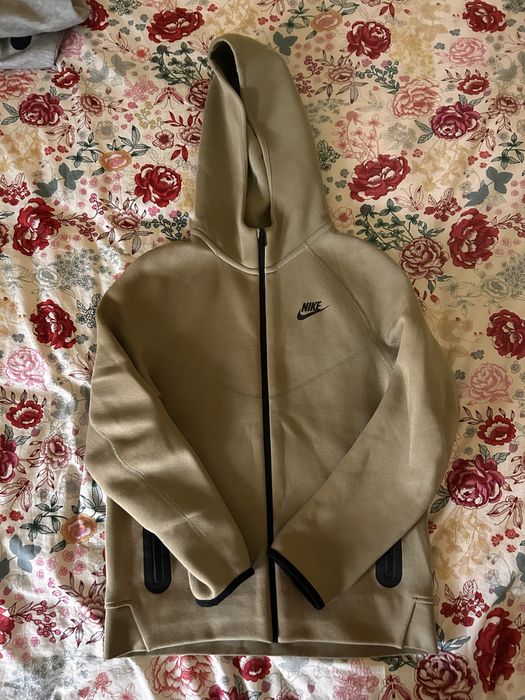 Nike Tech Fleece Crem