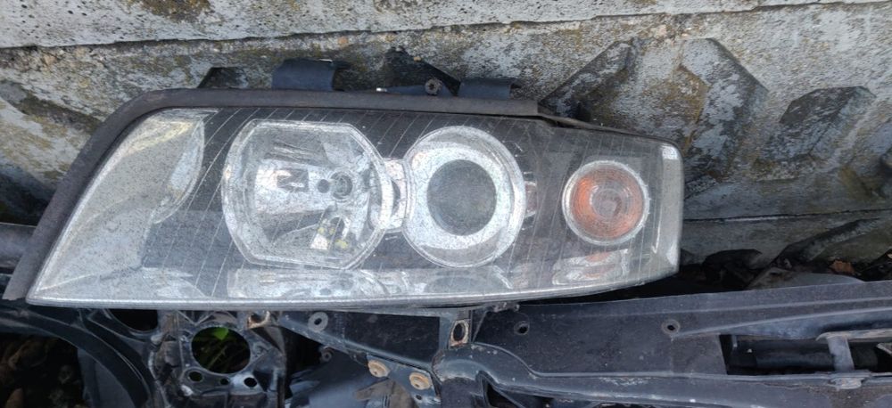 Vând piese caroserie Audi A4 B6