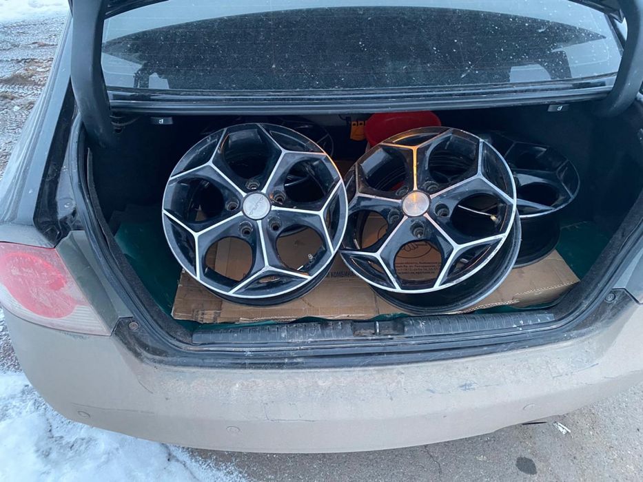 Продам шины зима всесезонка