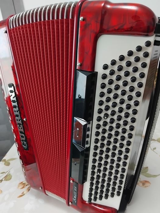 Acordeon Guerrini Amati 108