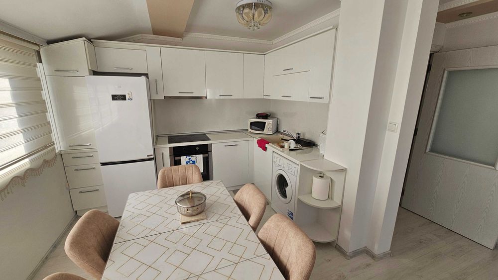 Продава се Четиристаен апартамент в Разград, Освобождение - 89 кв.м за 1433 €/кв.м - Снимка #3