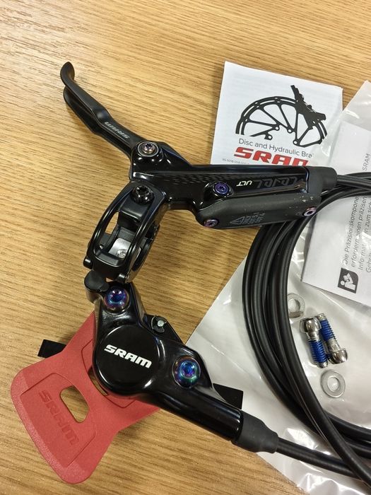 Нови  Комплект карбонови SRAM Level Ultimate Disc Brake