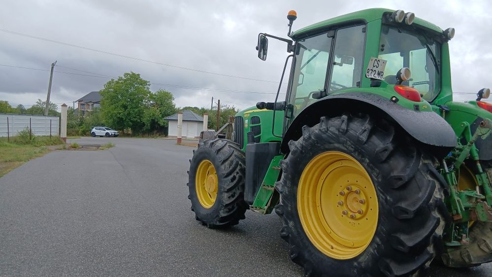 Tractor John  Deer 6830 Premium anul 2010