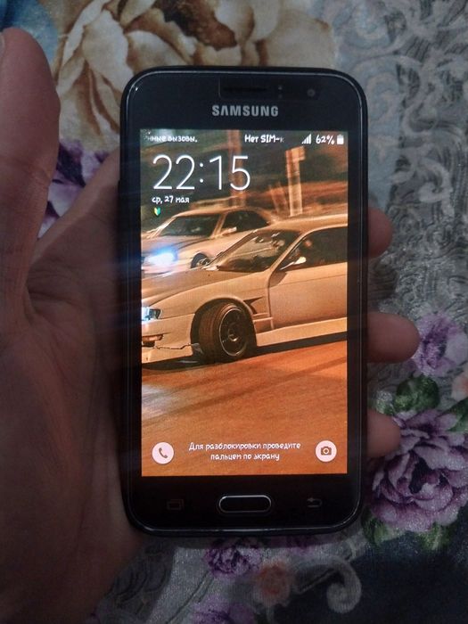Samsung J1 (2016)