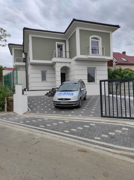 Construcții și finisaje