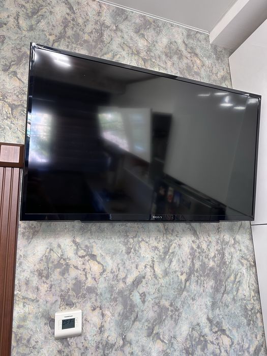 Телевизор Sony KDL-40RE353 40”
