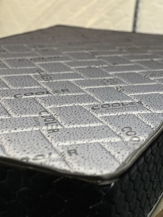 Беспружинный матрасы и топперы