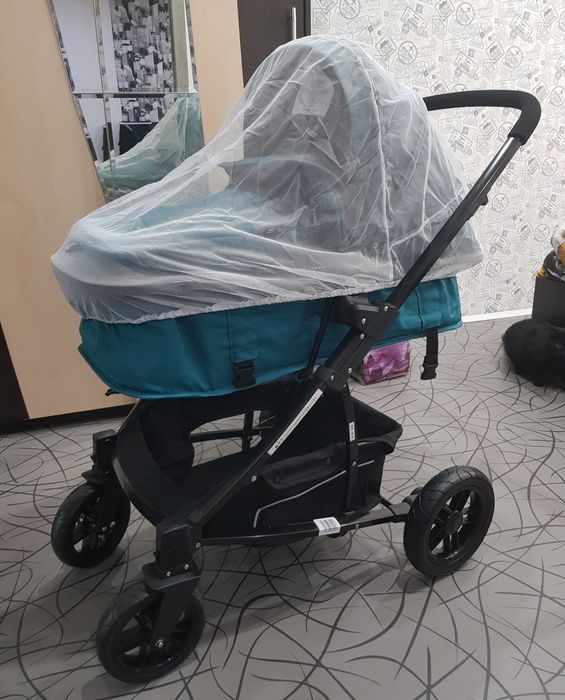 Детская прогулочная коляска