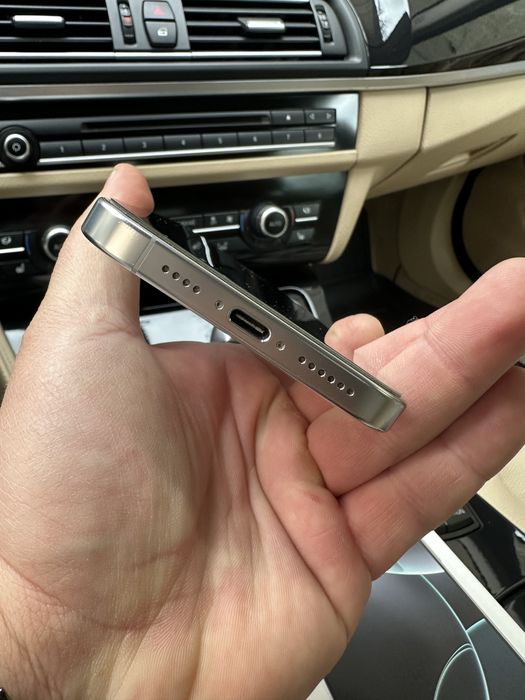 Vand/Schimb Iphone 16 Pro max 256gb impecabil