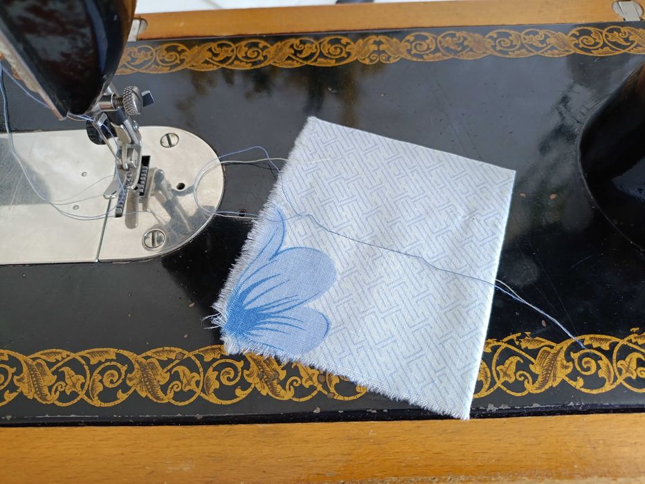 Швейная машина ручная