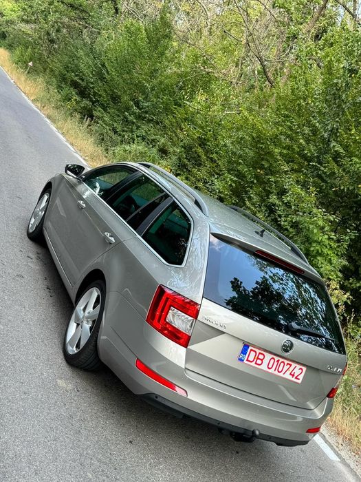 Vând Skoda Octavia 3