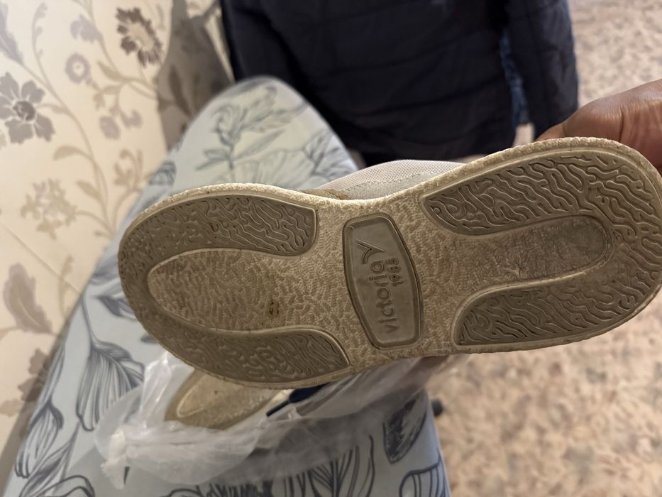 Кроссовки летние