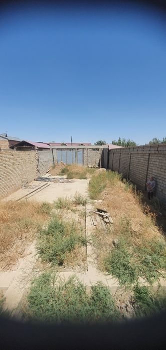 Yer sotiladi 45 000$ 3sotix tutzor gaz zaprafka kochada