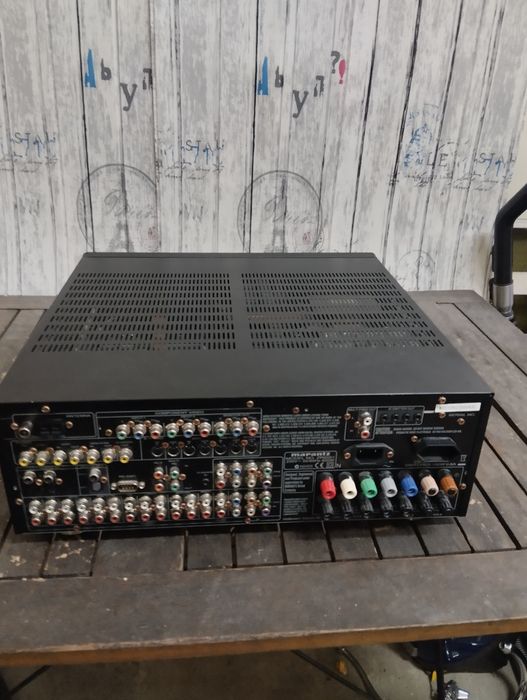 Продавам усилвател marantz zr6001