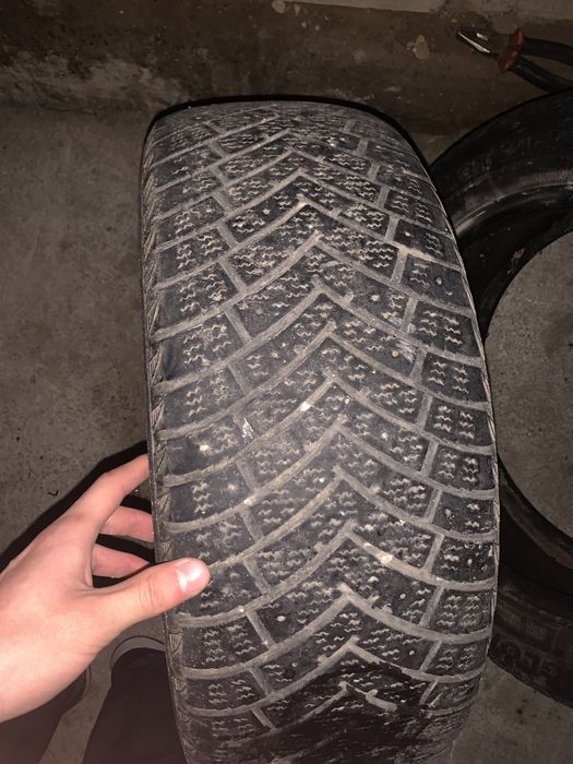 Срочно продам зимний покрышки