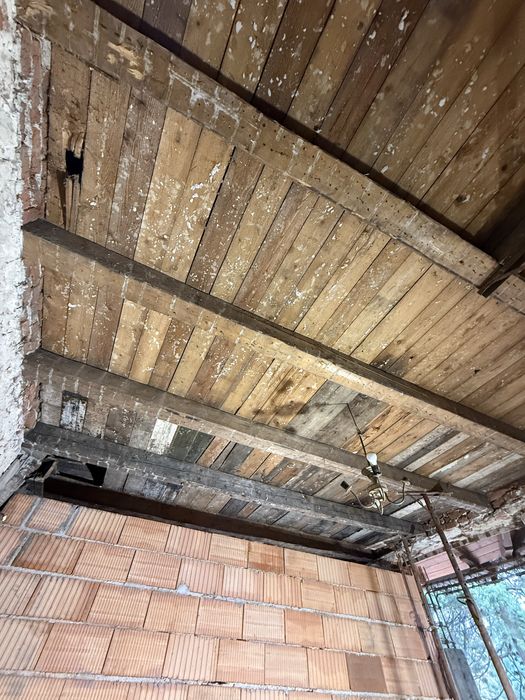 Lemn acoperis  uscat fara carii si putregai , drept si uscat