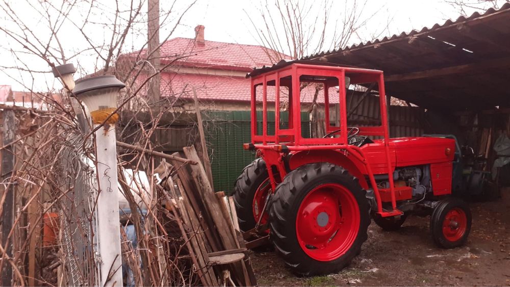 Tractor viticol 445 1989 - Buzau