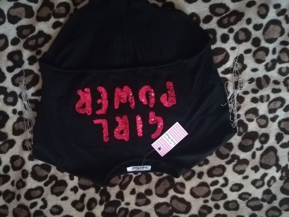 Tricou 6-7 ani, Picolo Mondo, scurt în fata nou cu eticheta