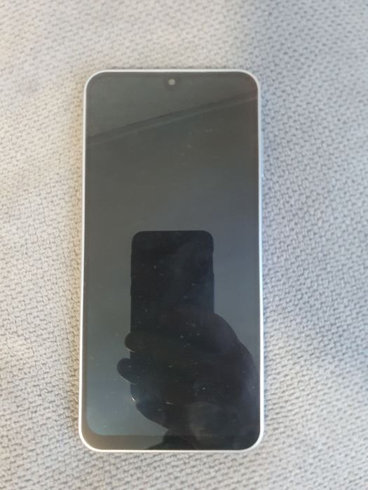 Продам самсунг А 17 новый