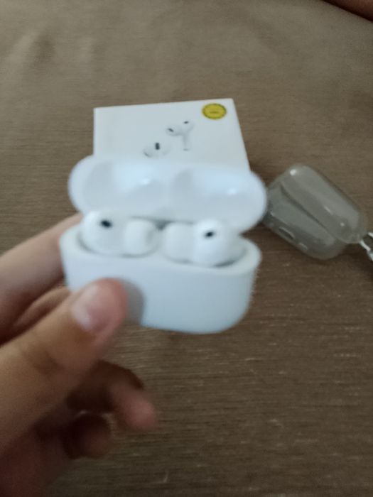 Airpods Pro 3 в подарок чехол