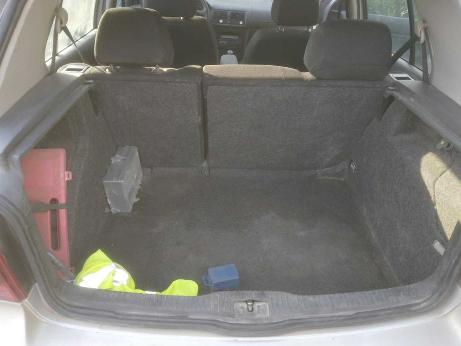 Se vinde golf 4.