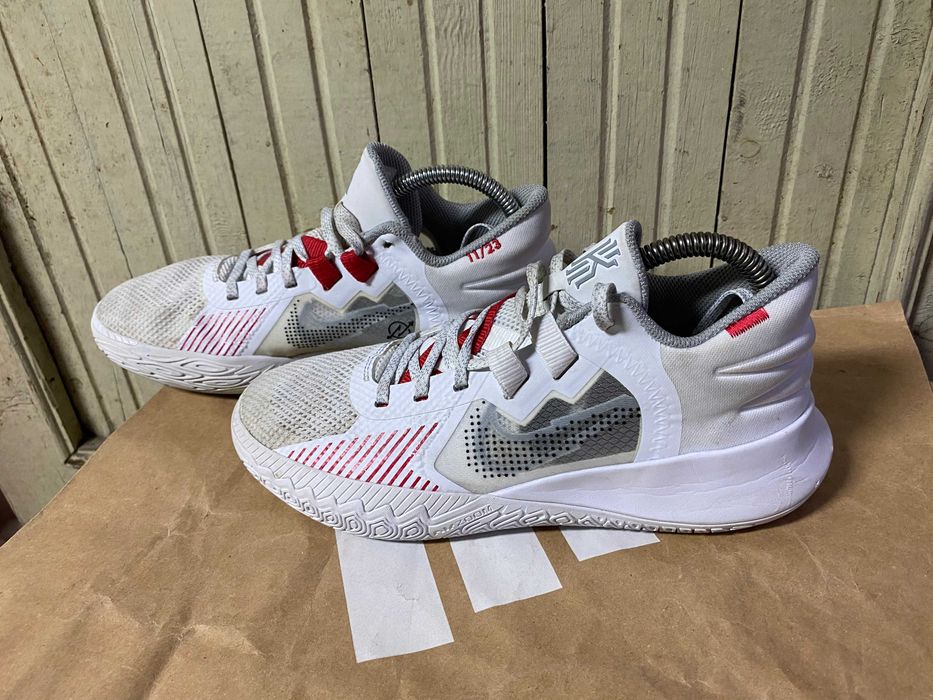 ''NIKE Kyrie Flytrap V''оригинални маратонки 40.5 номер