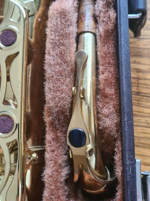 Saxophone Yamaha Yas32 Purple logo-Ямаха Яс32 Пърпъл лого