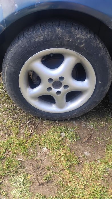 Vând jate golf 4 aliaj 700 leii