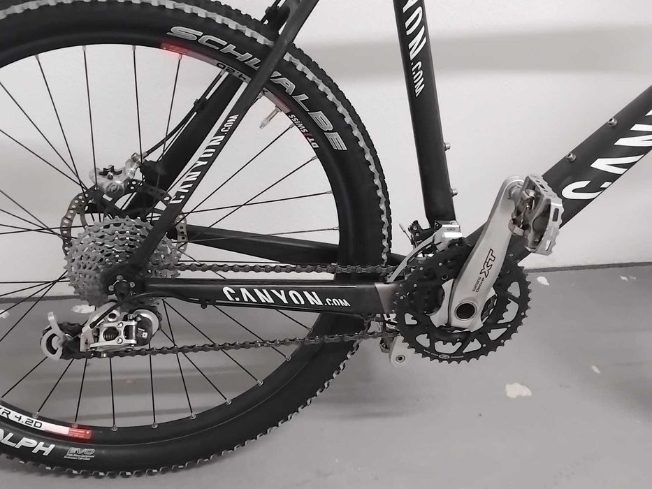 Mountainbike Gran Canyon cu cadru Carbon